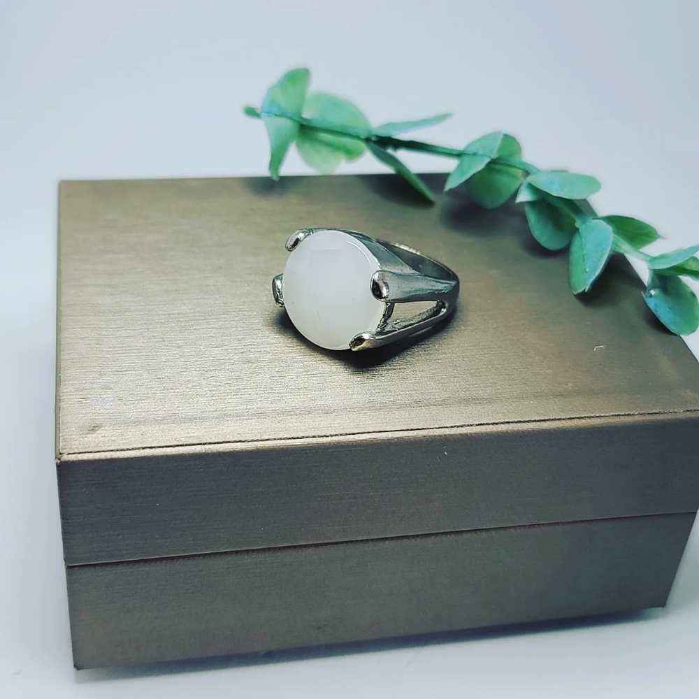 White Quartz ring